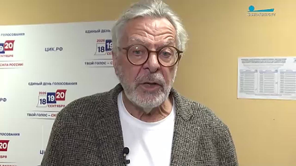 Андрей Ургант рассказал, почему считает участие в выборах важным