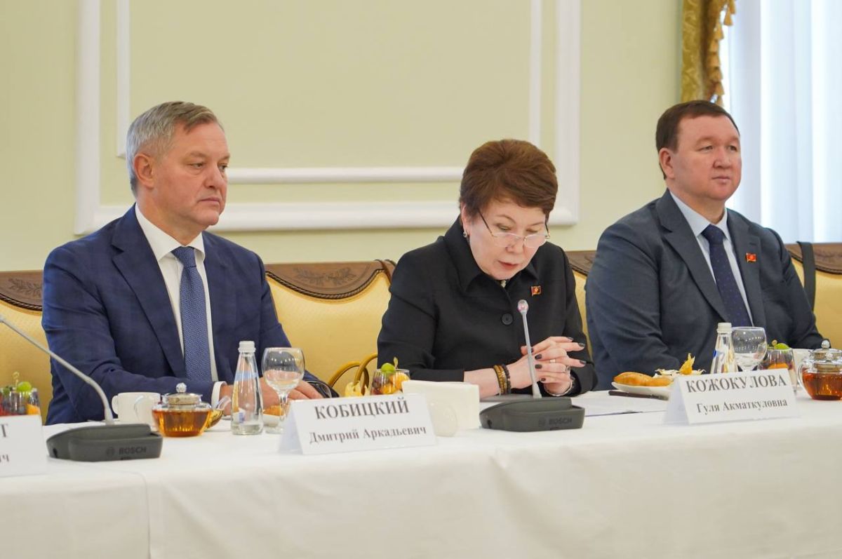 Александр Беглов: За ходом голосования в Петербурге наблюдают представители Межпарламентской ассамблеи стран СНГ Александр Беглов: За ходом голосования в Петербурге наблюдают представители Межпарламентской ассамблеи стран СНГ