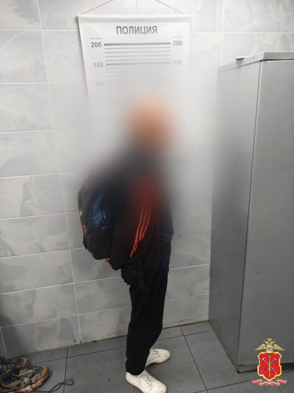 Полиция Московского района задержала подозреваемого в хищении у пенсионера 5,2 миллионов рублей Полиция Московского района задержала подозреваемого в хищении у пенсионера 5,2 миллионов рублей