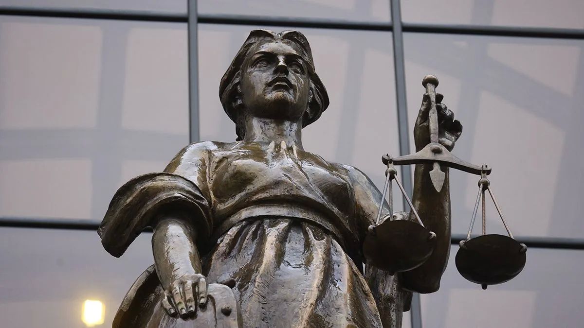 Жительница Петербурга подала иск к организаторам концерта Канье Уэста