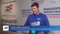 Руководитель Центрального штаба и Санкт-Петербургского реготделения «Молодой Гвардии» Александр Амелин пришел на избирательный участок 18 сентября с самого утра, и, по его наблюдениям, уже тогда было достаточно много людей