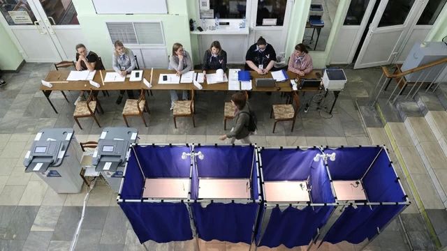 Суд в Петербурге отстранил еще одного члена УИК из-за нарушений при работе на выборах