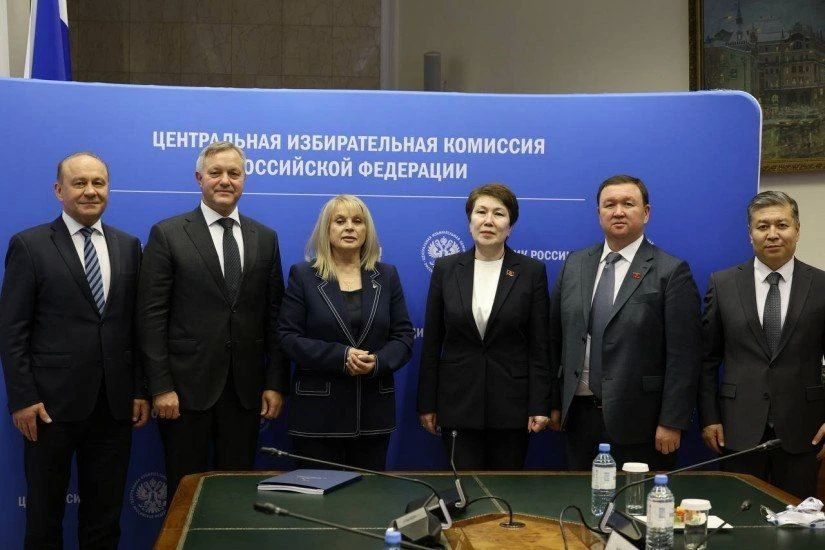 Парламентарии Кыргызстана наблюдают за выборами в Госдуму в Москве и Санкт-Петербурге Парламентарии Кыргызстана наблюдают за выборами в Госдуму в Москве и Санкт-Петербурге
