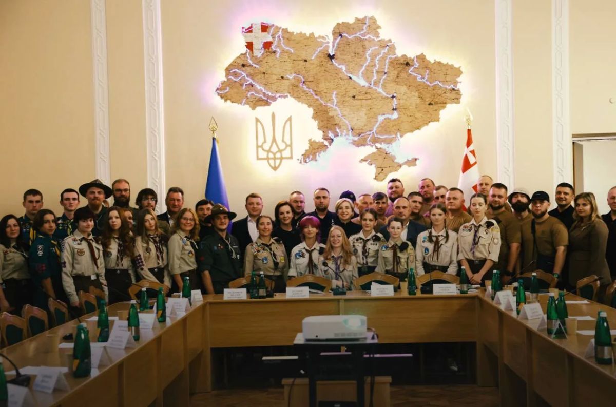 Будущие «грибники»? Террорист Буданов показал бандерят, которых готовят в лагерях у границы с Белоруссией Будущие «грибники»? Террорист Буданов показал бандерят, которых готовят в лагерях у границы с Белоруссией