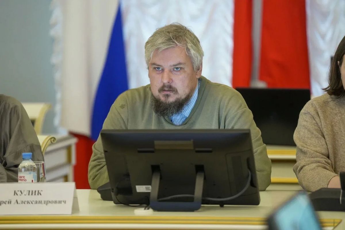 Накануне Дня Ленинградского народного ополчения в Мариинском дворце прошла лекция «1-я Кировская дивизия народного ополчения в боях за Ленинград» Накануне Дня Ленинградского народного ополчения в Мариинском дворце прошла лекция «1-я Кировская дивизия народного ополчения в боях за Ленинград»