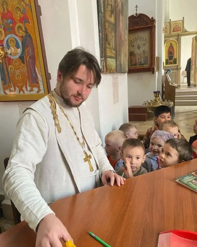 Владимир Корнилов: Иногда так не хватает доброго слова, мудрого совета и духовной поддержки… Владимир Корнилов: Иногда так не хватает доброго слова, мудрого совета и духовной поддержки…