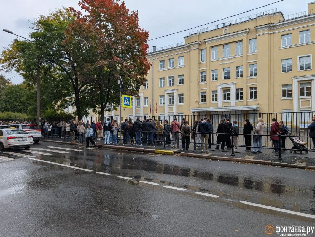 Петербург рекордно сходил на выборы в Госдуму и Заксобрание: такой явки в городе не видели 20 лет
