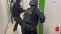 Менеджер салона связи тайно оформлял на клиентов лишние SIM-карты – его задержали