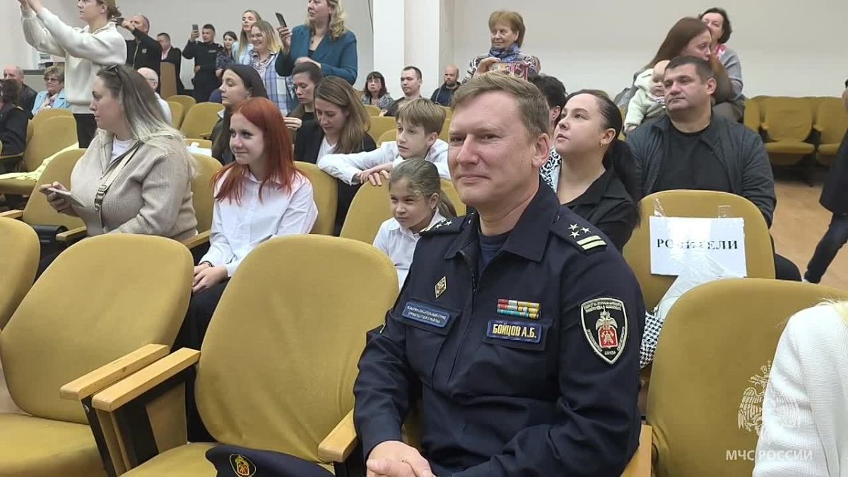 В рядах "чрезвычайных кадет" очередное пополнение!