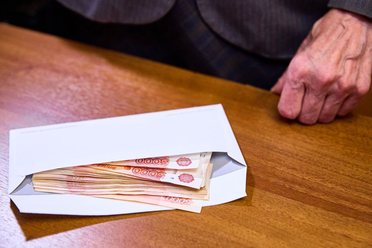 Экс-начальника пожарной безопасности университета МВД России осудили за взятки