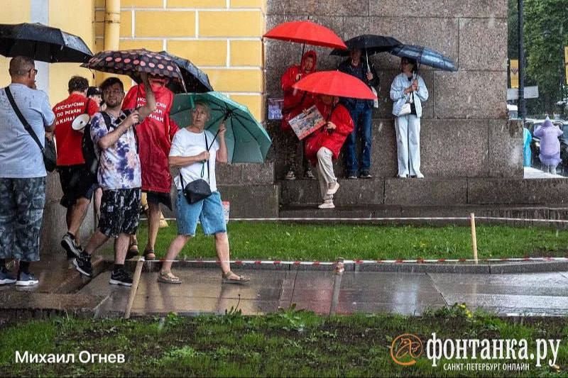 Сильные осадки грозят Петербургу