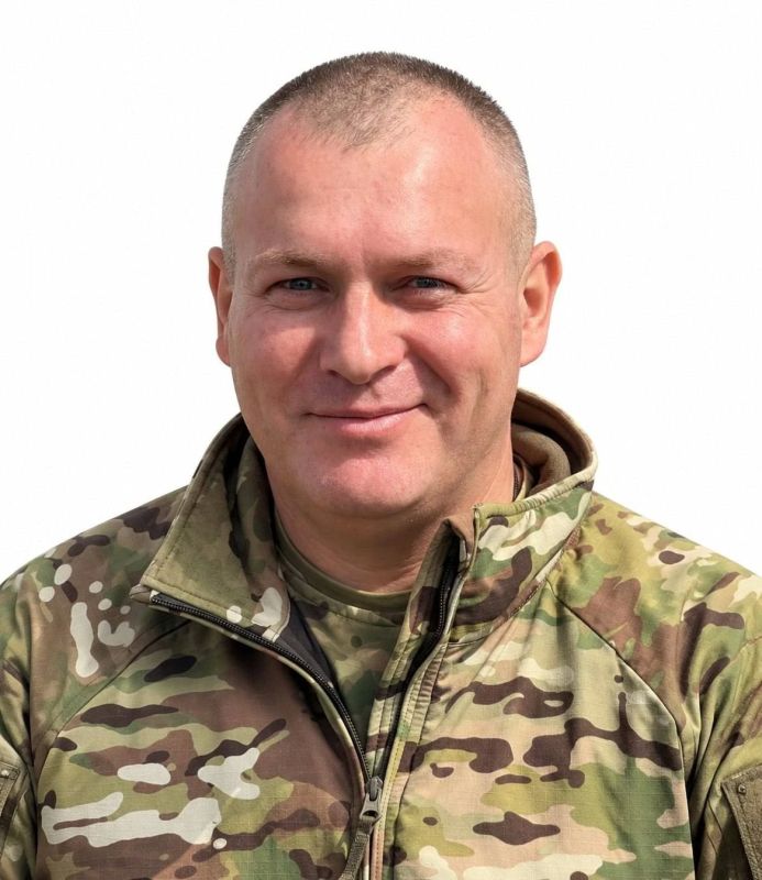 Юрий Подоляка: За Грозного.. Прощай, дорогой командир, друг, товарищ и брат. Ты был для нас всем. Что бы ни происходило на фронте или в жизни, командир всегда подскажет решение, направит и взбодрит. Антон Феликсович без...