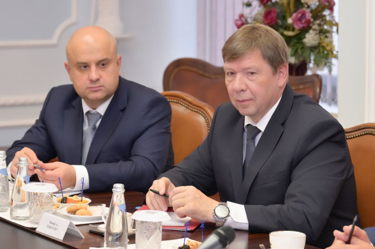 Встреча Владимира Колокольцева с Чрезвычайным и Полномочным Послом Исламской Республики Пакистан в Российской Федерации Файсалом Тирмизи Встреча Владимира Колокольцева с Чрезвычайным и Полномочным Послом Исламской Республики Пакистан в Российской Федерации Файсалом Тирмизи