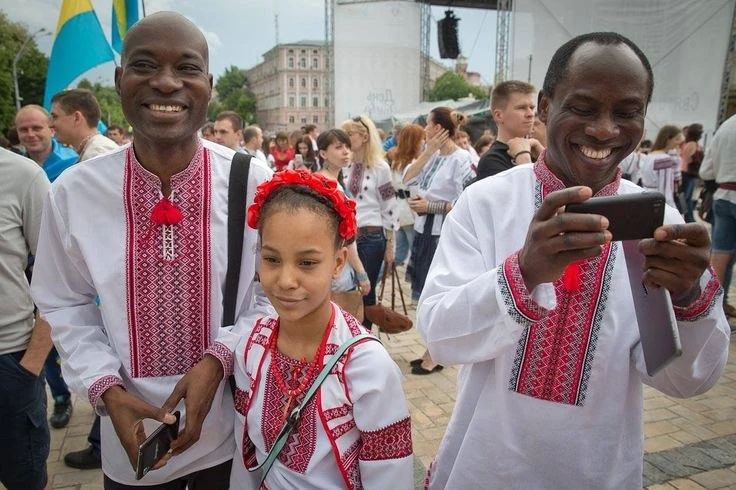 Украинцев заменят «новой расой» Украинцев заменят «новой расой»