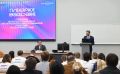 На фестивале «Код семейного счастья» обсудили, как университеты и работодатели поддерживают молодые семьи