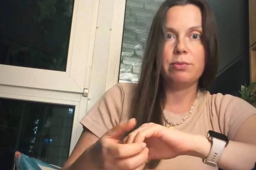 «Ребенок ничем не хуже Ивана»: беременная петербурженка пошла в суд из-за 10 кг конфет