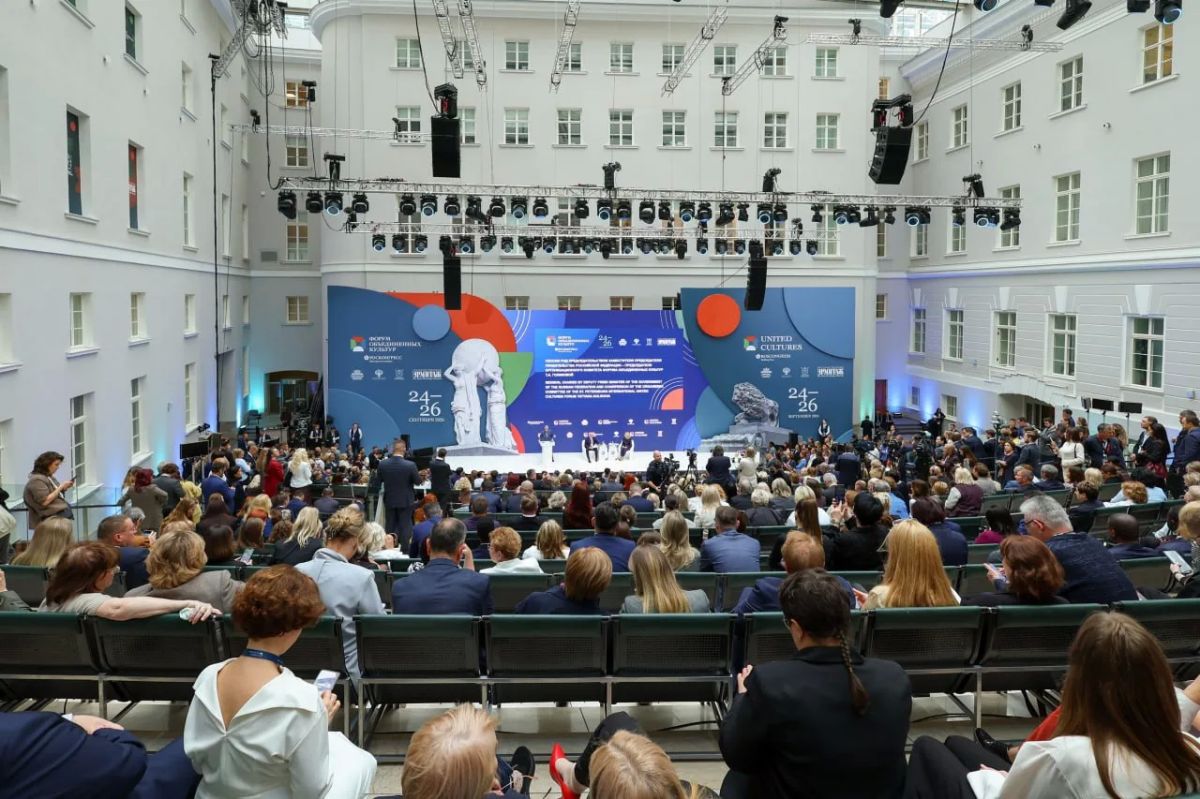 Татьяна Голикова выступила на XII Санкт-Петербургском международном форуме объединенных культур Татьяна Голикова выступила на XII Санкт-Петербургском международном форуме объединенных культур