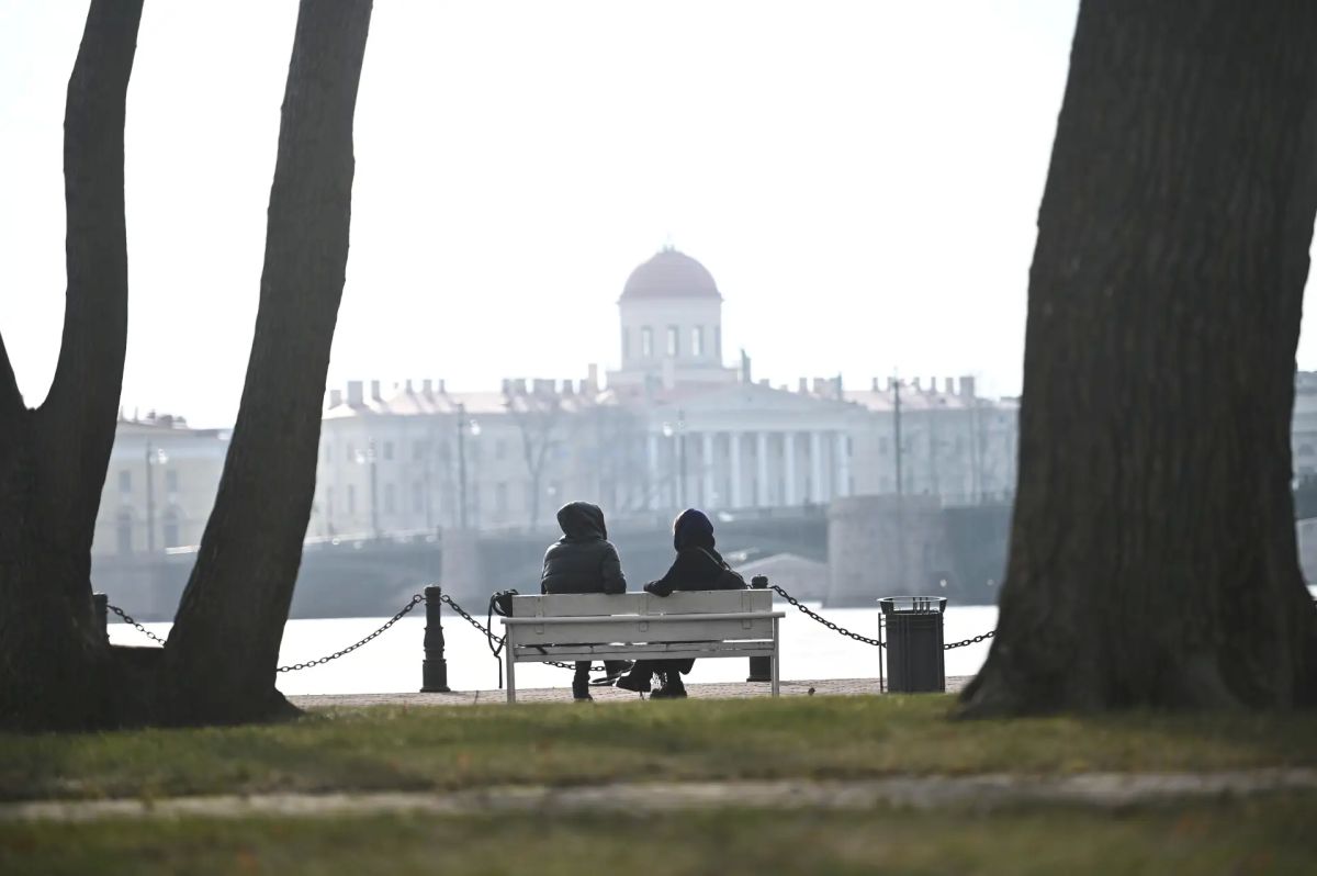 Петербург 27 сентября: ветрено, местами дожди и до +15°
