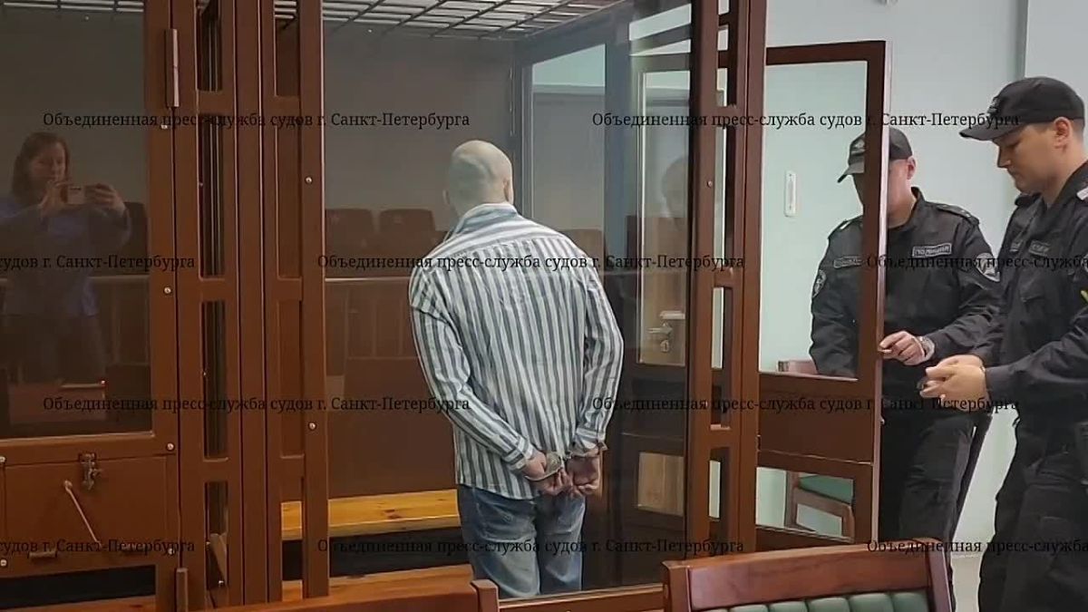 В Петербурге суд приговорил к 15 годам лишения свободы гражданина Украины за диверсии и шпионаж, сообщили в объединенной пресс-службе судов города