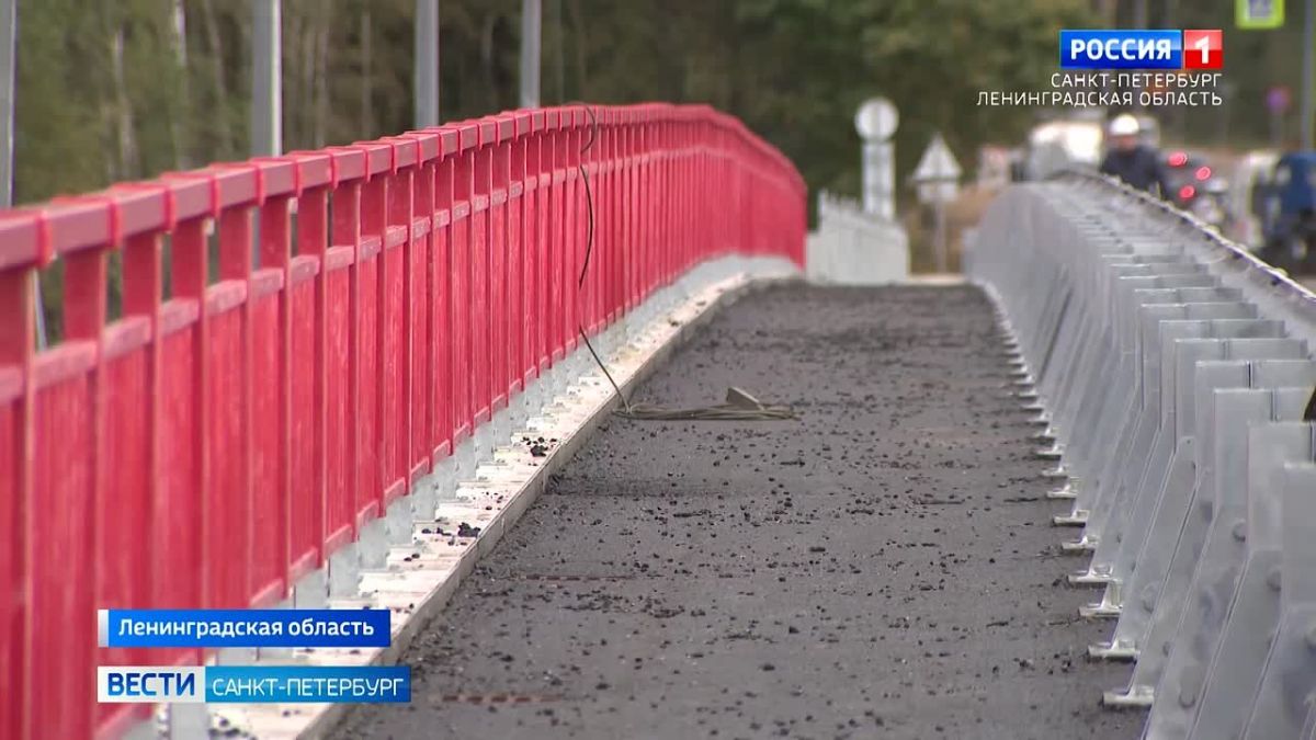 В Ленобласти запустили движение по обновленному мосту через реку Лугу