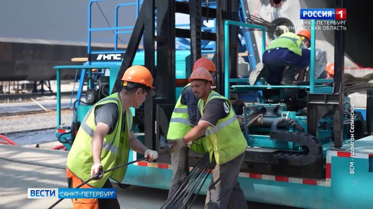 На десяти полигонах ВСМ идёт сборка оборудования для мостовых балок
