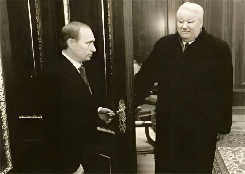 Украинский экс-министр: Зеленский пытается получит гарантии безопасности – как Ельцин Украинский экс-министр: Зеленский пытается получит гарантии безопасности – как Ельцин