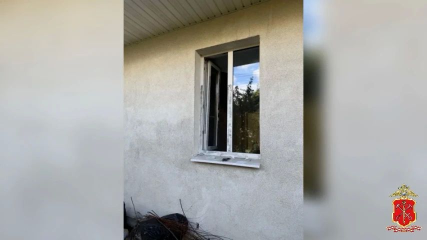 Серебряных ложек и ювелирных изделий на 846 тысяч рублей вынес домушник в Ленобласти Серебряных ложек и ювелирных изделий на 846 тысяч рублей вынес домушник в Ленобласти