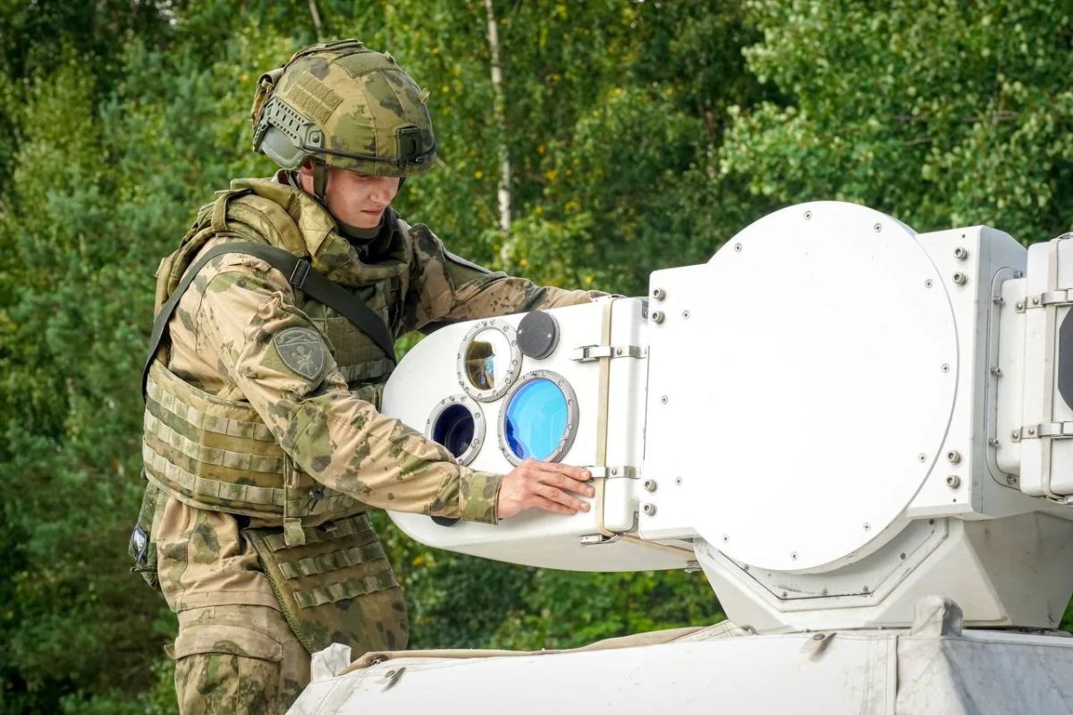 Боевой лазер для борьбы с БПЛА испытали в Ленобласти Боевой лазер для борьбы с БПЛА испытали в Ленобласти