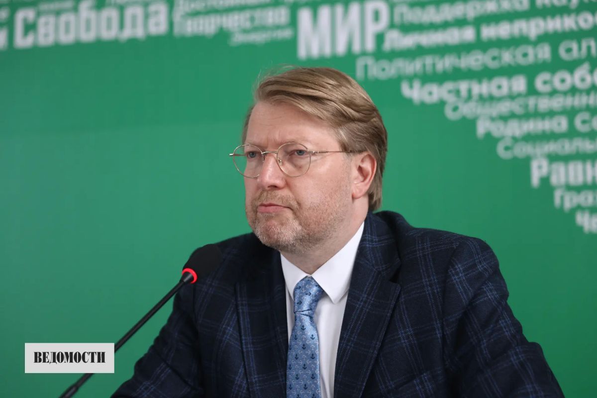 На председателя «Яблока» Николая Рыбакова составили протокол о мелком хулиганстве (часть 1 статьи 20.1 КоАП РФ), сообщили в партии