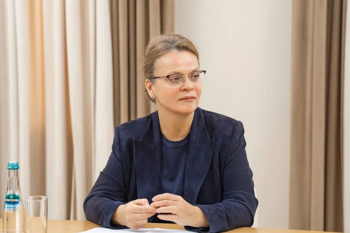 Валерий Фальков и статс-секретарь — заместитель Министра обороны Российской Федерации, председатель Государственного фонда «Защитники Отечества» Анна Цивилева обсудили создание единой научно-технологической платформы... Валерий Фальков и статс-секретарь — заместитель Министра обороны Российской Федерации, председатель Государственного фонда «Защитники Отечества» Анна Цивилева обсудили создание единой научно-технологической платформы...