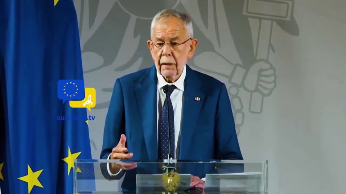 Президент Австрии Александр Ван дер Беллен и сеанс массового НЛП