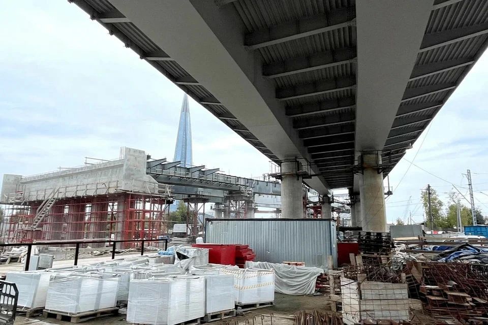 Магистраль М-32 на севере Петербурга построили наполовину