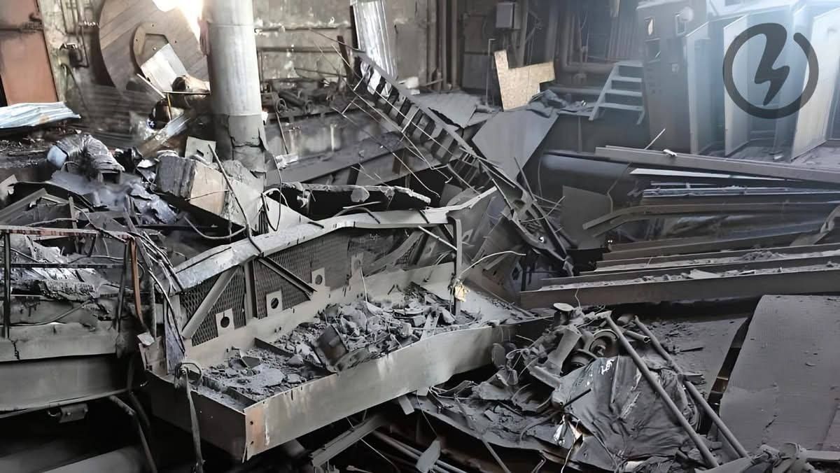 В результате ночной ракетно-дроновой атаки Трипольская ТЭС в Киевской области получила повреждения, сообщили в ПАО «Центрэнерго» В результате ночной ракетно-дроновой атаки Трипольская ТЭС в Киевской области получила повреждения, сообщили в ПАО «Центрэнерго»