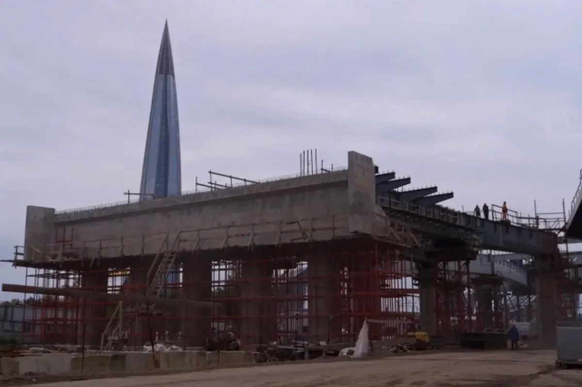 Новая магистраль М-32 у «Лахта Центра» уже наполовину готова