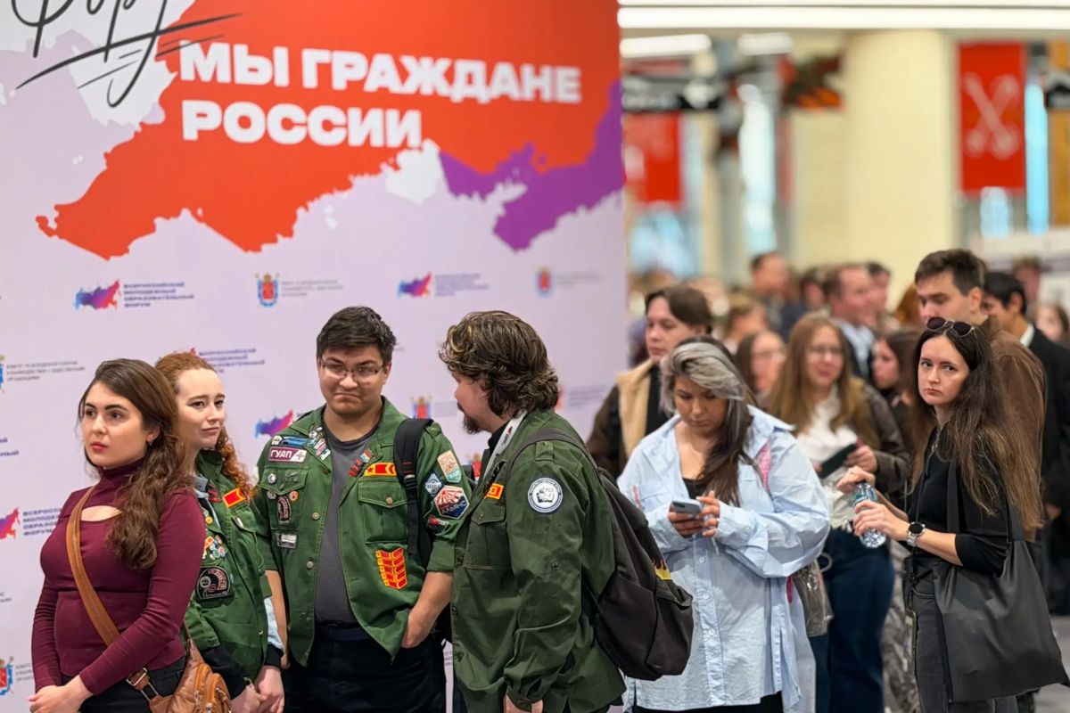 Александр Беглов: Сегодня в Невской ратуше проходит Всероссийский молодёжный гражданский образовательный форум «Мы граждане России» Александр Беглов: Сегодня в Невской ратуше проходит Всероссийский молодёжный гражданский образовательный форум «Мы граждане России»