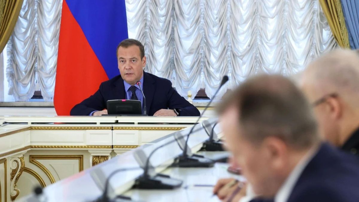 Сергей Колясников: Дмитрий Медведев призвал как можно быстрее ввести систему биометрического контроля за въездом мигрантов на всех пунктах пропуска в России