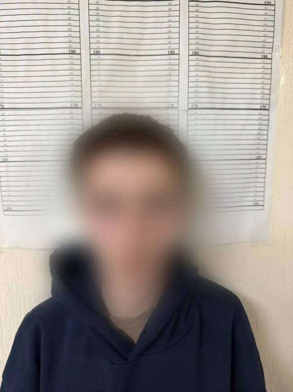 17-летний подросток сжёг «Ниву» и прицеп в парке Кировска 17-летний подросток сжёг «Ниву» и прицеп в парке Кировска
