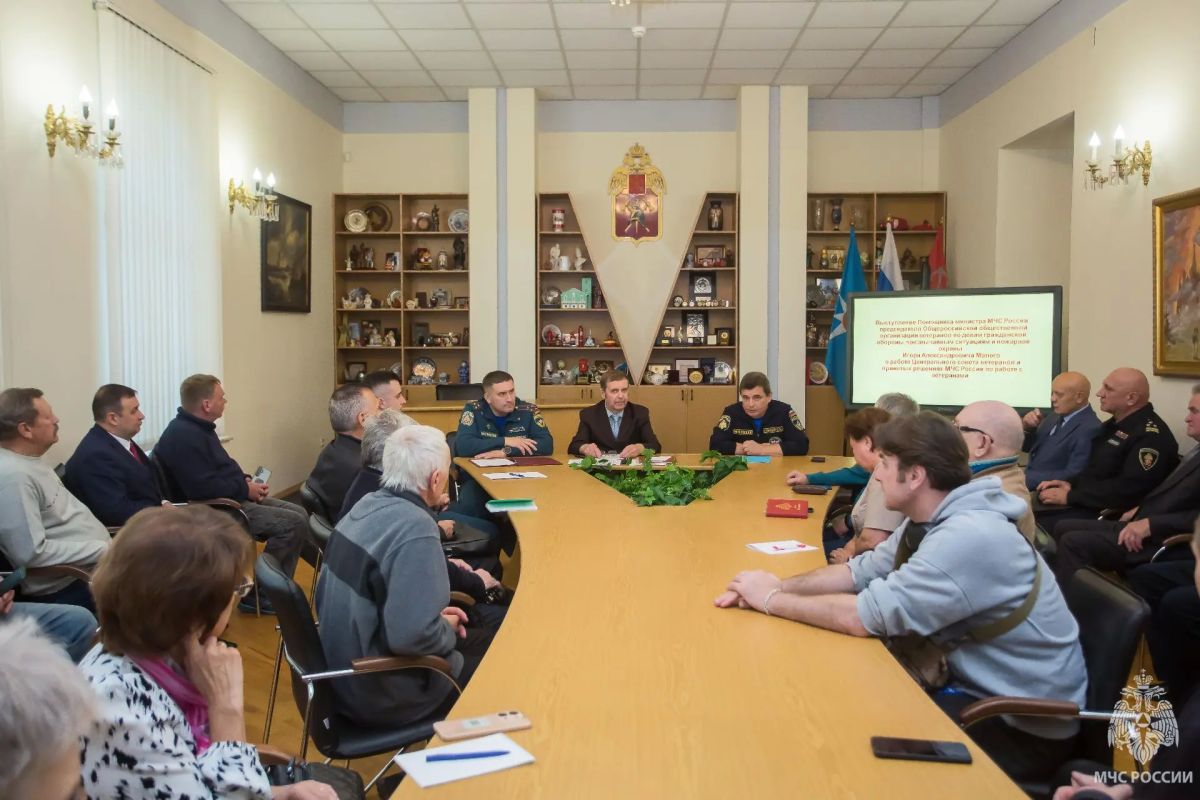 На Пожарно-технической выставке имени Б.И. Кончаева прошло совещание председателей ветеранских организаций пожарных и спасателей Северной столицы На Пожарно-технической выставке имени Б.И. Кончаева прошло совещание председателей ветеранских организаций пожарных и спасателей Северной столицы