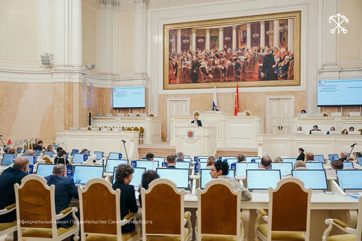 Первое заседание Законодательного Собрания СанктПетербурга VIII созыва состоялось в Мариинском дворце Первое заседание Законодательного Собрания СанктПетербурга VIII созыва состоялось в Мариинском дворце