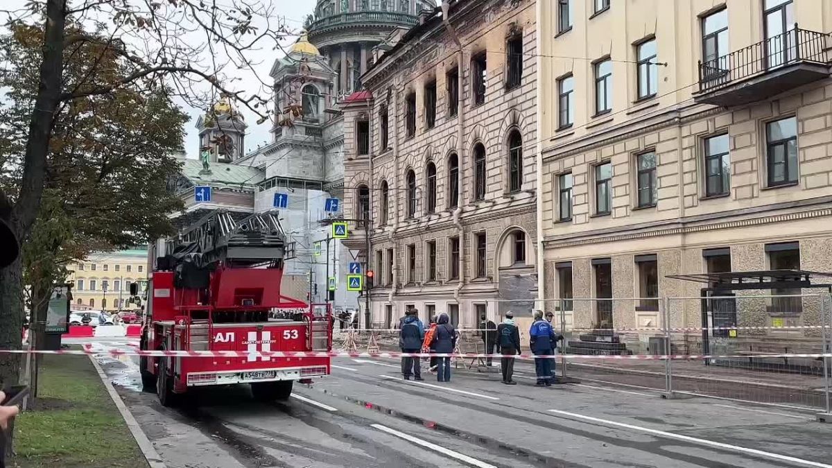 Особняк Миллера в Петербурге, в котором ночью произошел крупный пожар, законсервируют на зиму под контролем комитета по госконтролю, использованию и охране памятников истории и культуры, сообщил журналистам председатель...