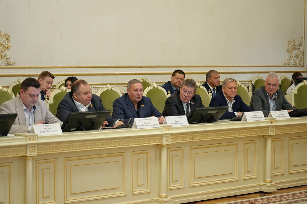 Депутаты поддержали новые меры для семей ветеранов боевых действий Депутаты поддержали новые меры для семей ветеранов боевых действий