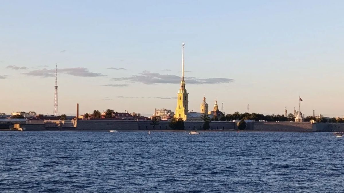 Доброе утро, Петербург! На дворе пятница, а значит пора готовится к выходным