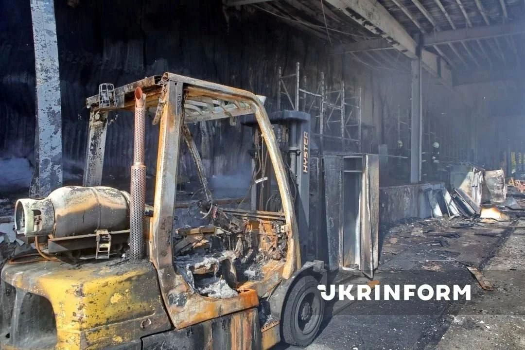 Выгоревший склад "Вента" в Гостомеле