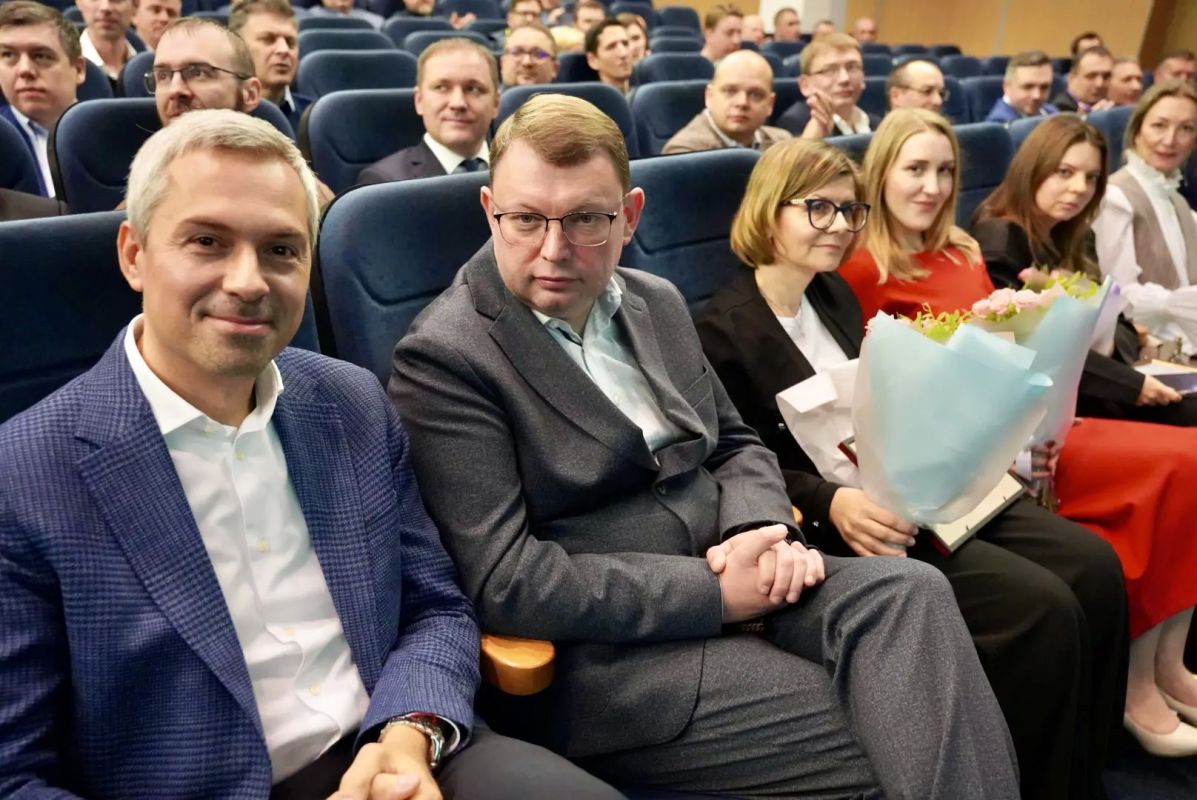 «Сила — в людях»: сотрудники «Силовых машин» отмечены за создание уникального турбоагрегата для АЭС «Сила — в людях»: сотрудники «Силовых машин» отмечены за создание уникального турбоагрегата для АЭС