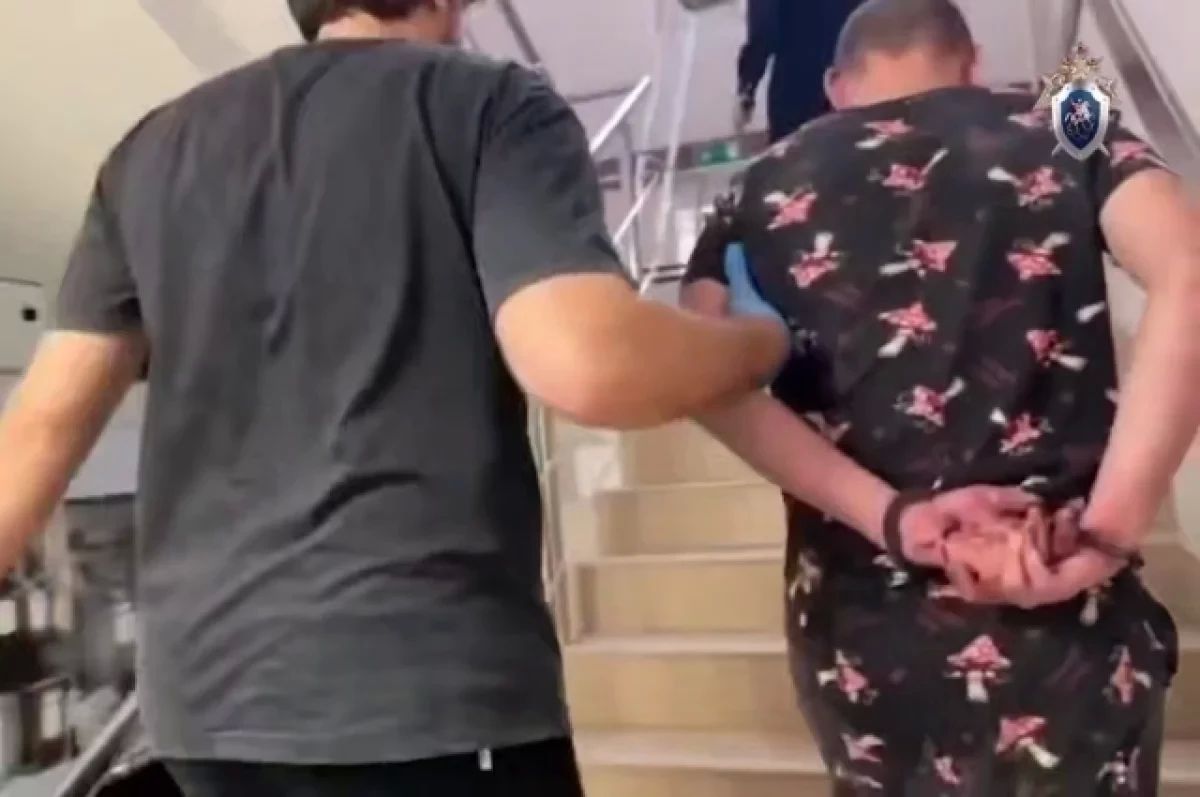 В Петербурге задержан 21-летний подозреваемый в убийстве женщины и ребенка
