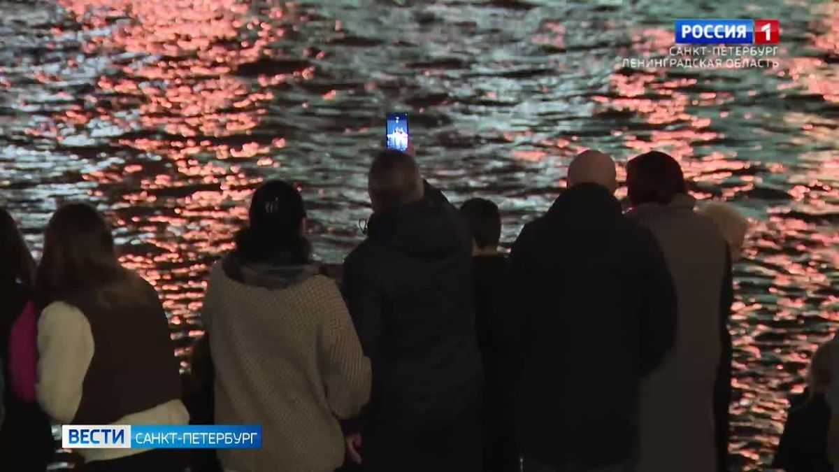 Шоу "Поющие мосты" посвятили Дню учителя
