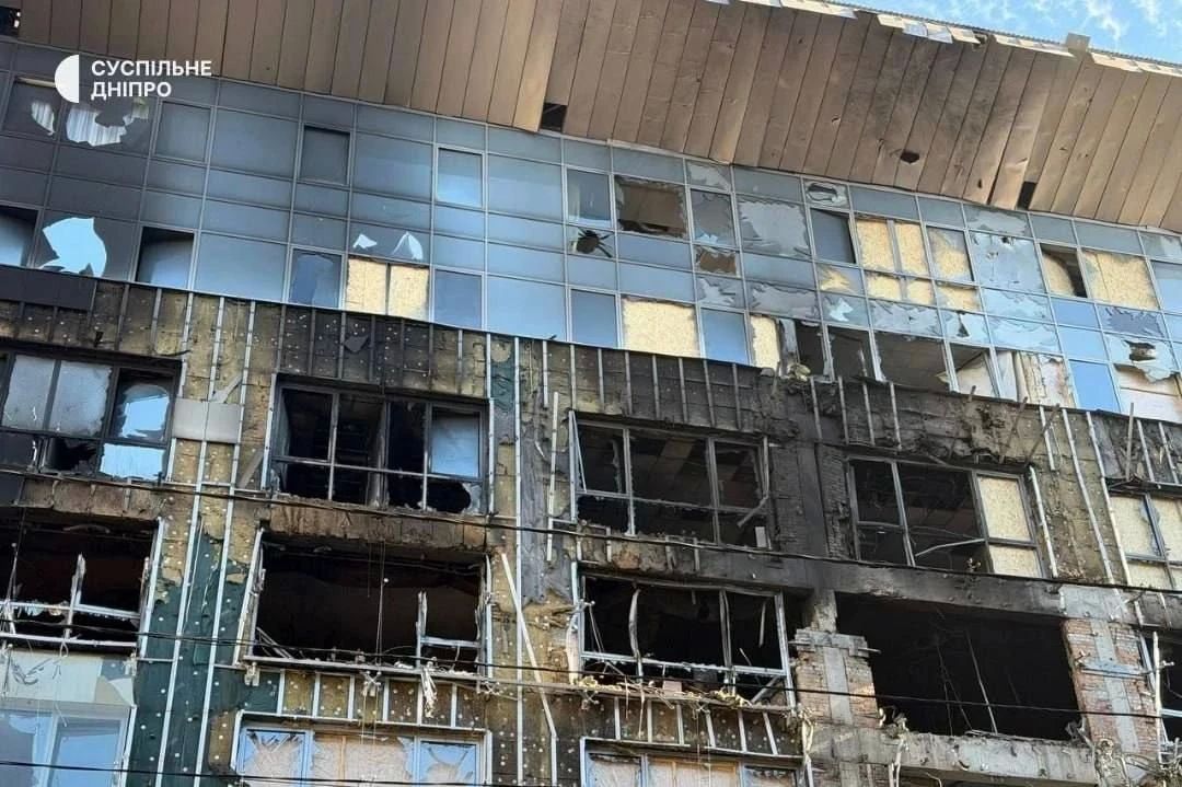 Здание пораженного вчера в Днепропетровске дата-центра