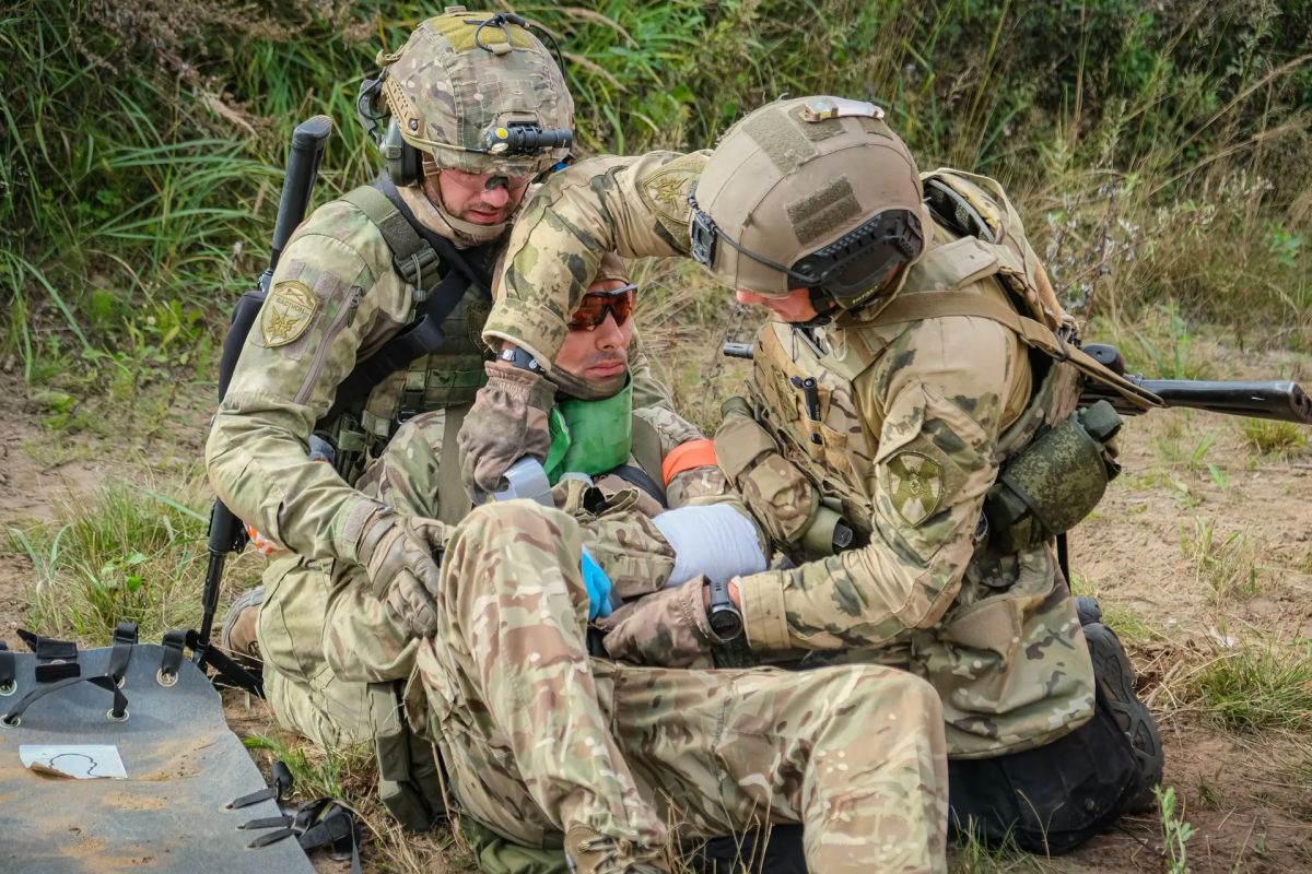 Команда ОМОН «Бастион» Росгвардии в ходе финала X Международных соревнований по практической стрельбе «Вечно живые» (троеборье) на Кубок Губернатора Санкт-Петербурга Команда ОМОН «Бастион» Росгвардии в ходе финала X Международных соревнований по практической стрельбе «Вечно живые» (троеборье) на Кубок Губернатора Санкт-Петербурга