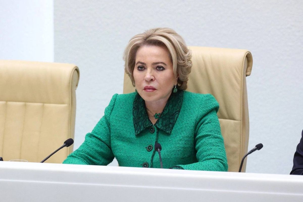 Председатель Законодательного Собрания Санкт-Петербурга Александр Бельский принял участие в парламентских слушаниях, посвящённых проекту федерального бюджета на 2027–2029 годы Председатель Законодательного Собрания Санкт-Петербурга Александр Бельский принял участие в парламентских слушаниях, посвящённых проекту федерального бюджета на 2027–2029 годы