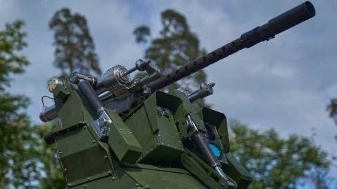 Два майора: В Киеве установили 12 автоматических турелей для борьбы с реактивными "Геранями", сообщил советник Зеленского, известный брехун, Сергей Бескрестнов (Флеш)